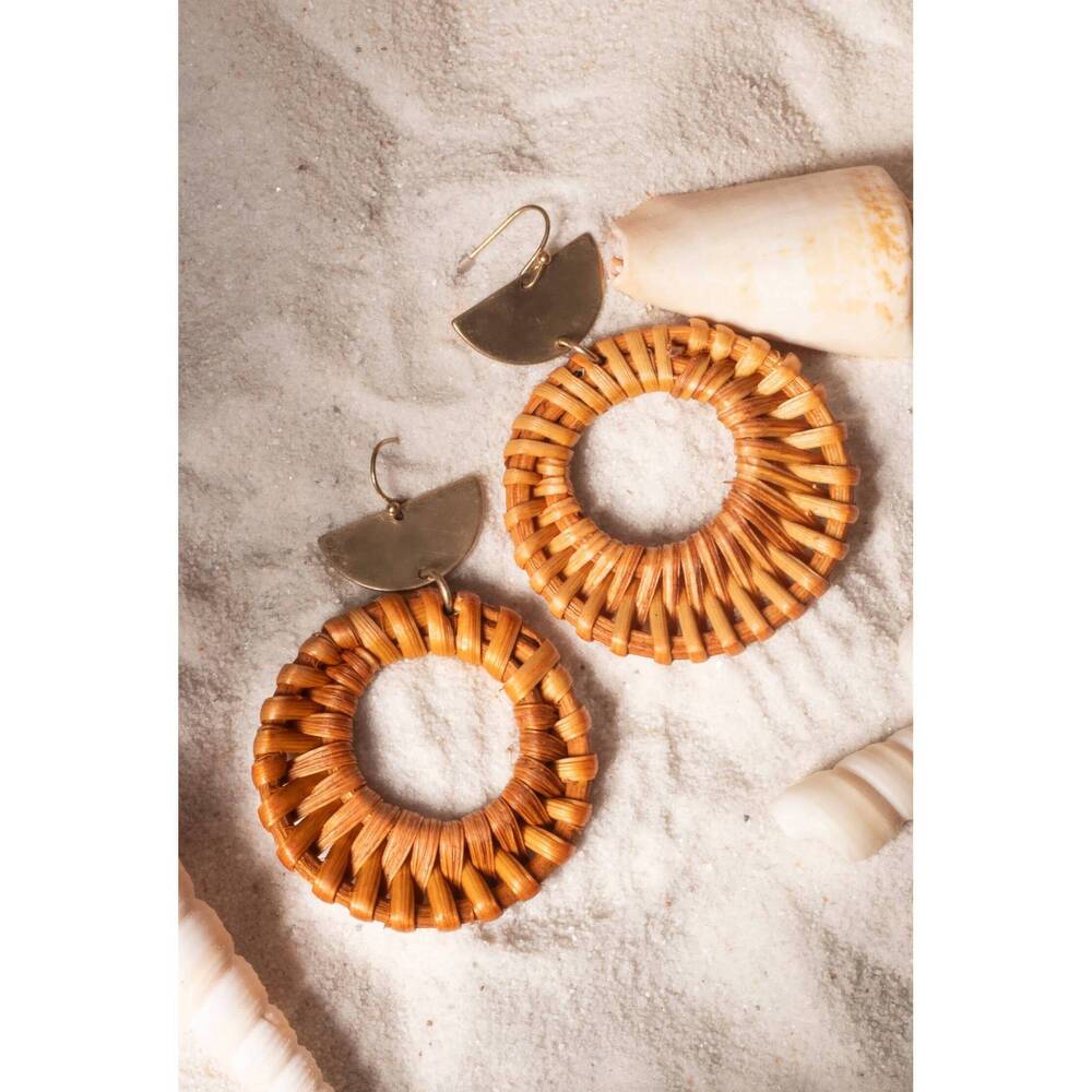 NEW YACHT CLUB ACCESS women's woodgrain wheels earrings in beige